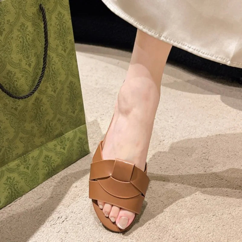 Hot Sale Women Slippers Low Heel Comfortable Slippers